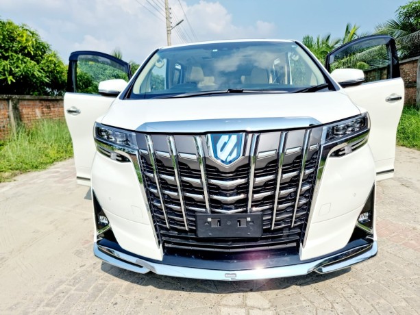toyota-alphard-2020-executive-lounge-big-0