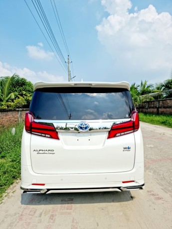 toyota-alphard-2020-executive-lounge-big-2