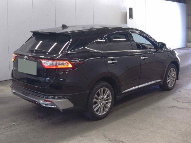 toyota-harrier-2019-advance-premium-big-1