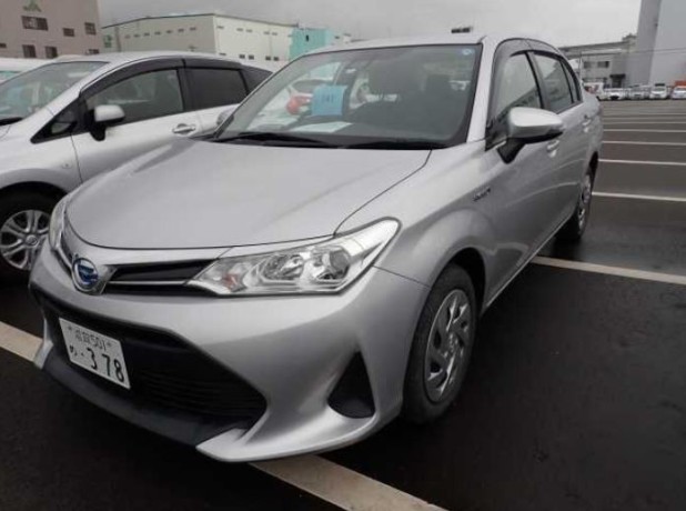 toyota-axio-x-2018-big-0