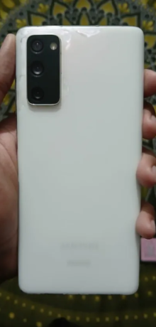 galaxy-s20-fe-5g-6128-big-0