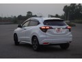 honda-vezel-z-package-2018-small-4
