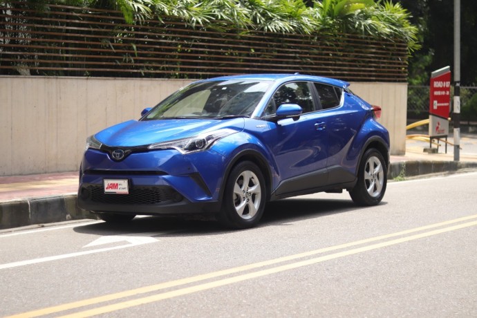 toyota-c-hr-s-package-2018-model-hybrid-big-0