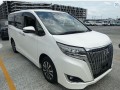 toyota-esquire-xi-2018-small-0