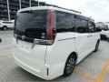toyota-esquire-xi-2018-small-1