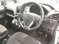 toyota-esquire-xi-2018-small-2