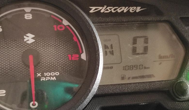 bajaj-discover-125-2021-big-1