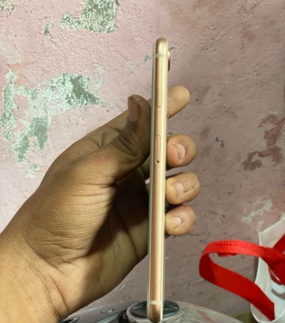 apple-iphone-8-plus-used-big-2